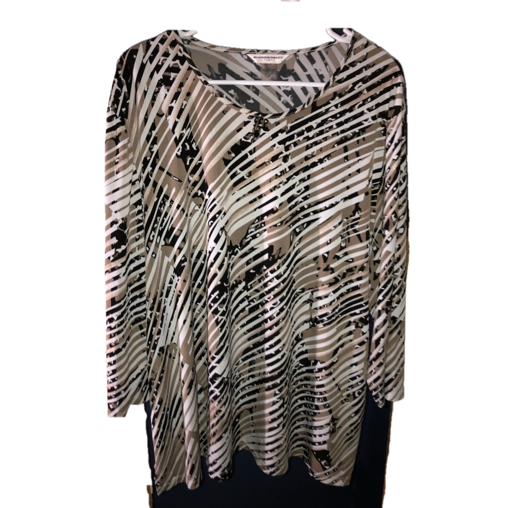 Women’s Plus Sizer Long Sleeve Blohsr - Size 3X - Allison Daley - Brand New